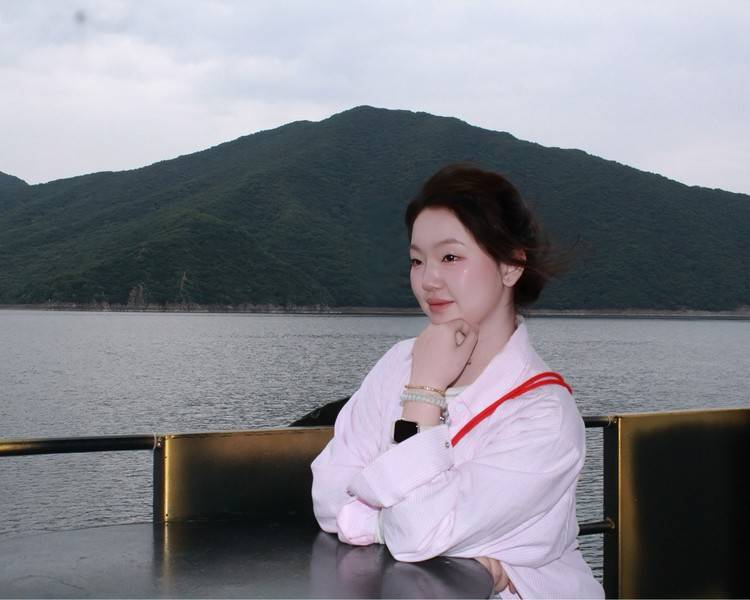 艺人背景图