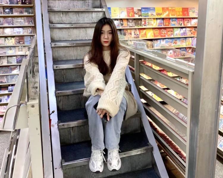 艺人背景图