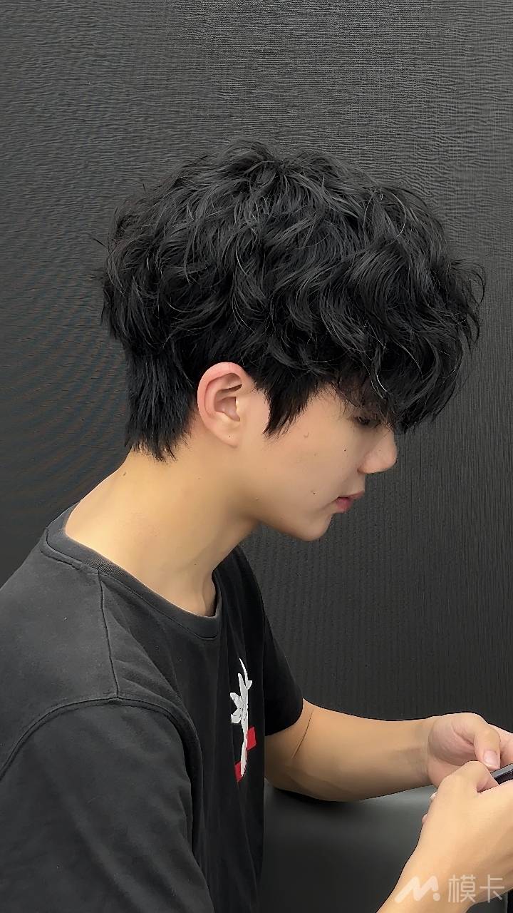 通告图片