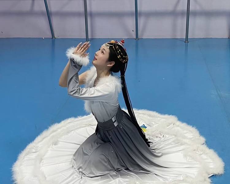 艺人背景图