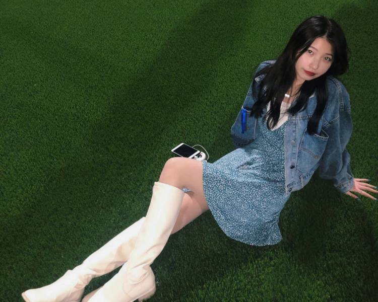 艺人背景图