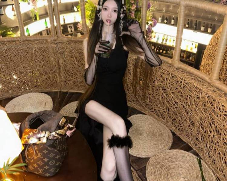 艺人背景图