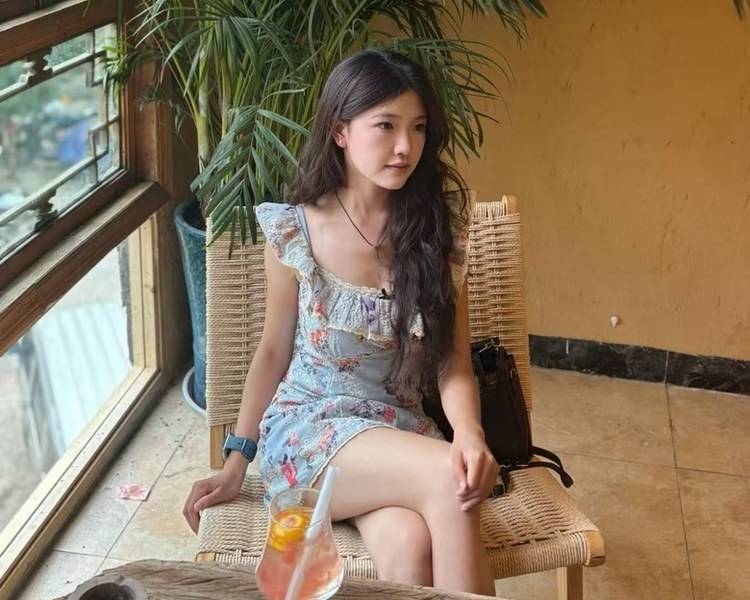艺人背景图