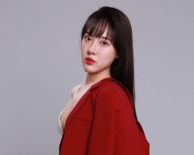 粉丝 2人气 11赞 0主页模卡形象信息170cm身高52kg体重84-67-88三围39