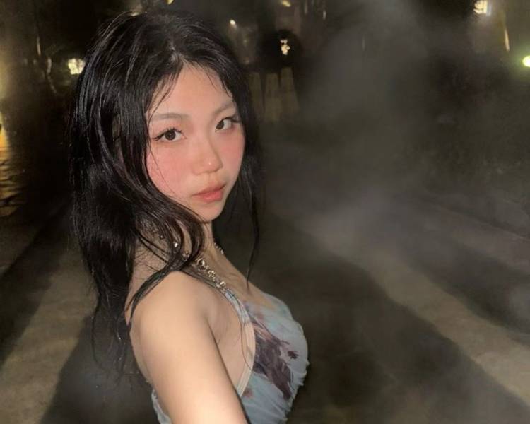 艺人背景图