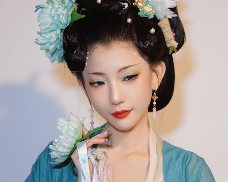 艺人背景图