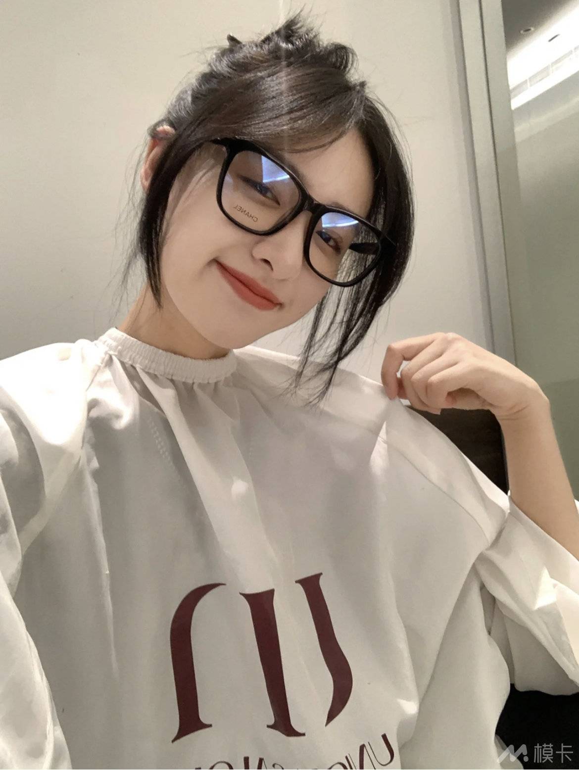 通告图片