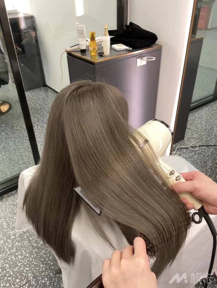 通告图片