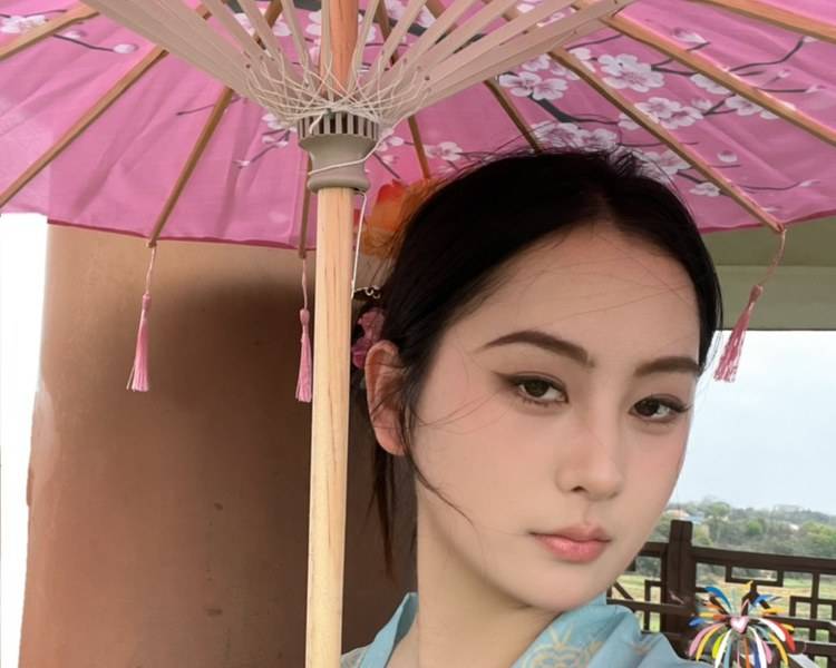 艺人背景图