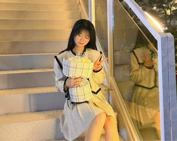 艺人背景图