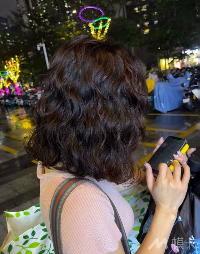通告图片