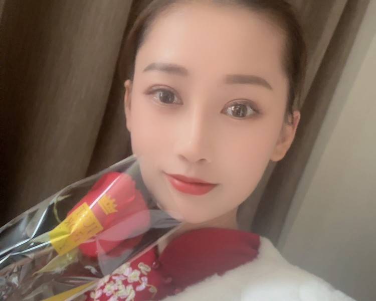 艺人背景图