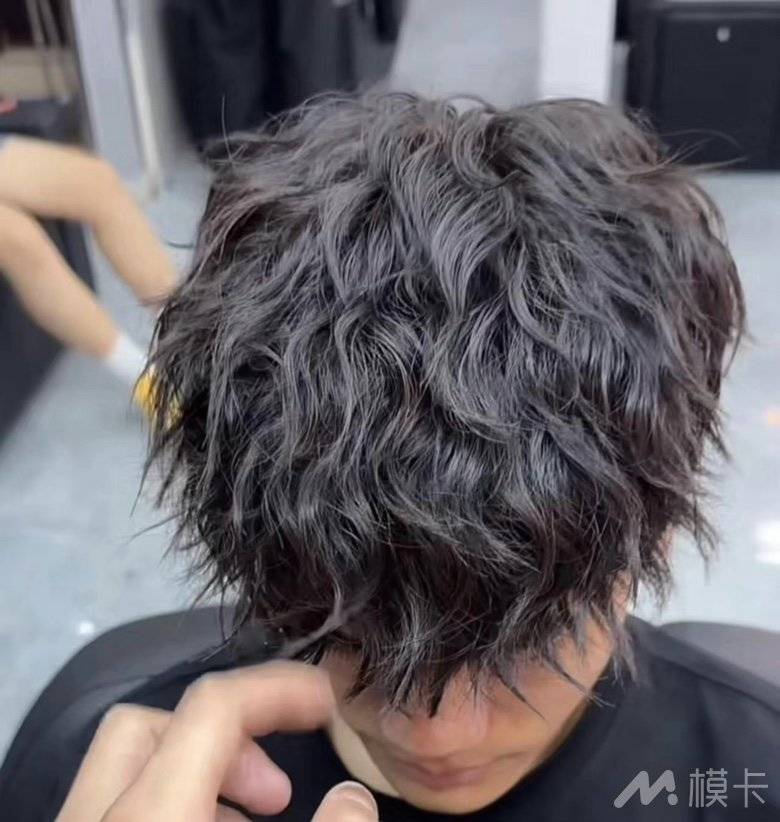 通告图片