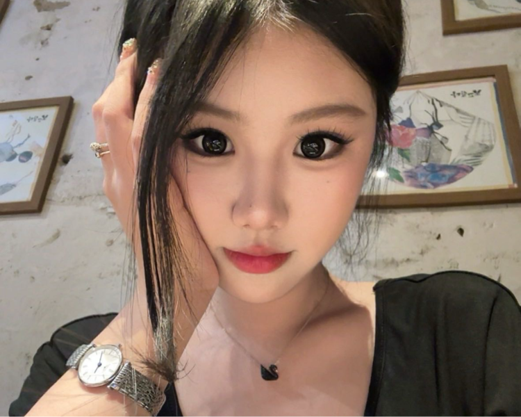 艺人背景图