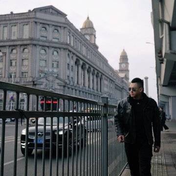 演员杨震的微模卡作品
