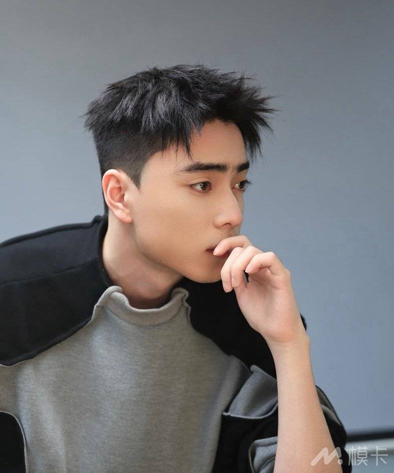 通告图片