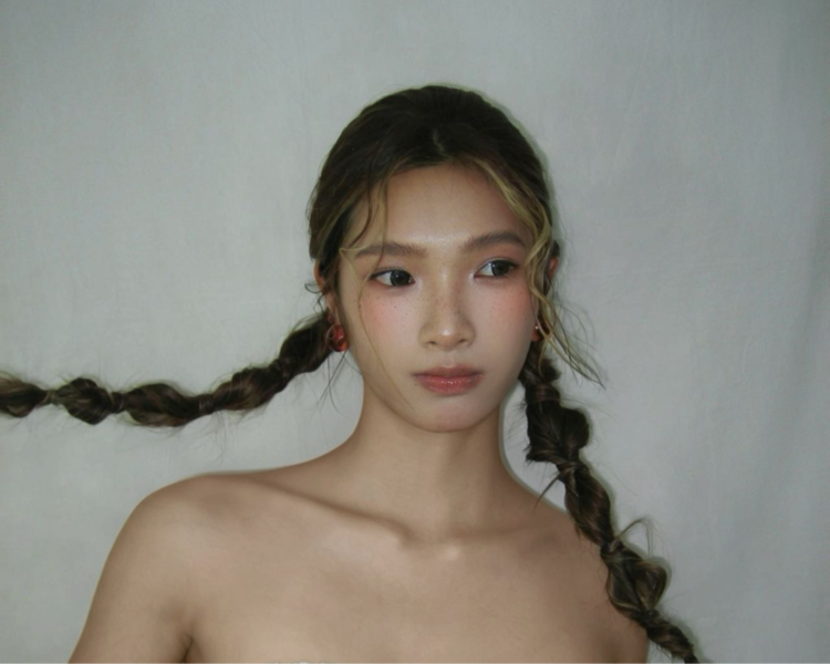 艺人背景图