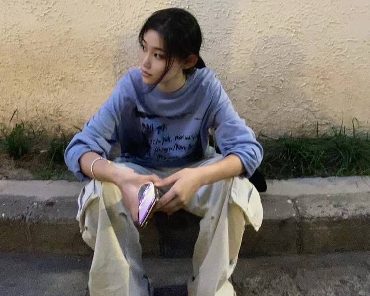 艺人背景图