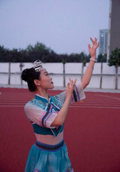 推荐艺人