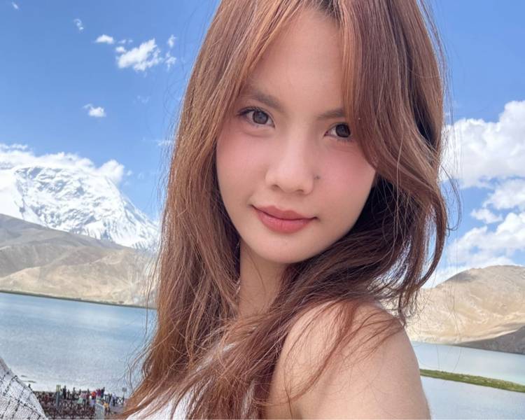 艺人背景图