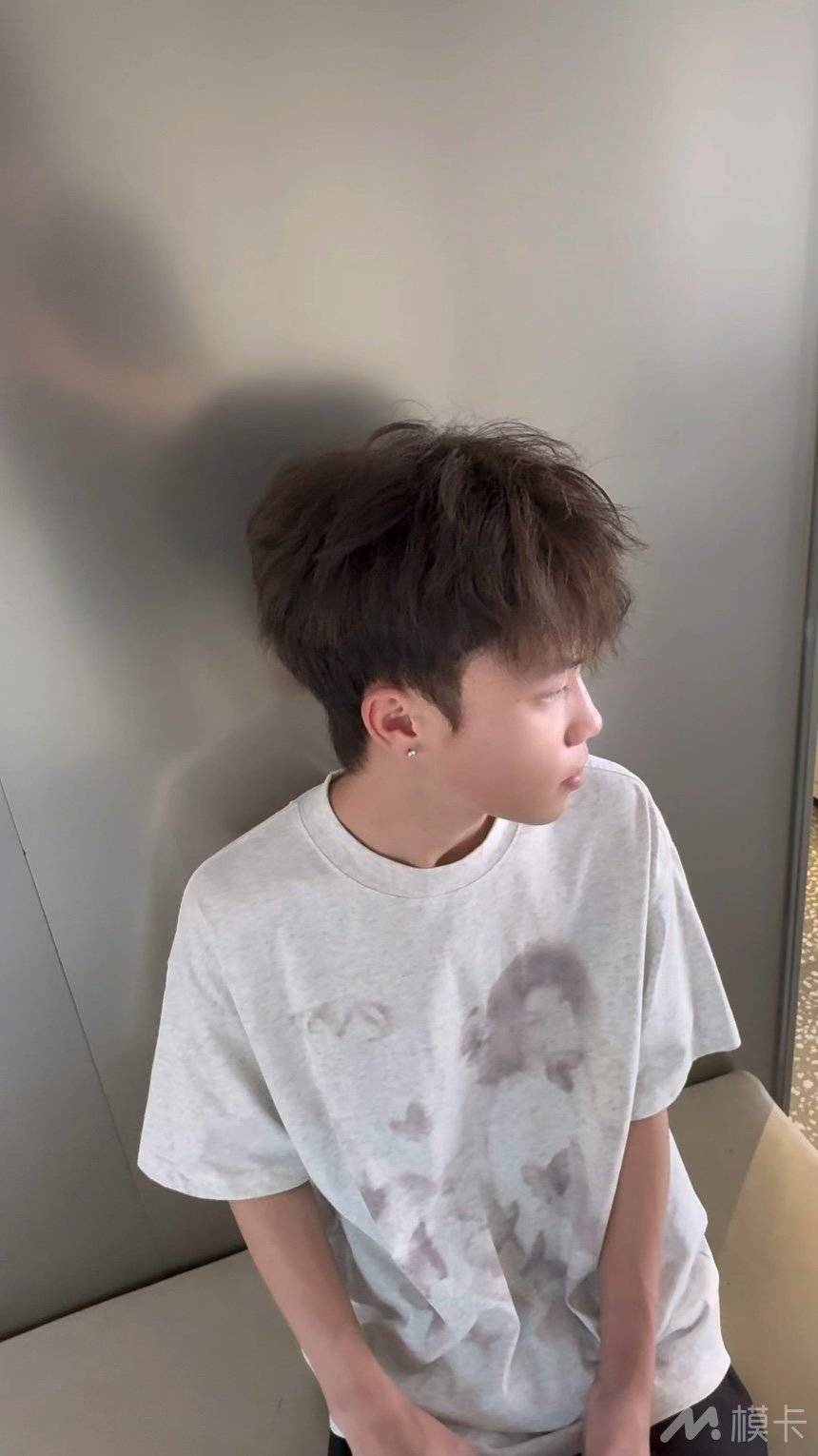 通告图片