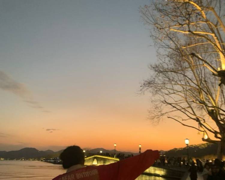 艺人背景图