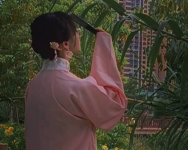 艺人背景图