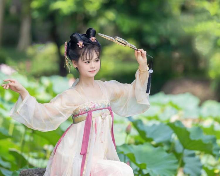 艺人背景图
