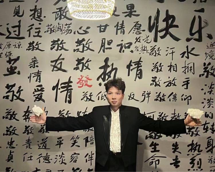 艺人背景图