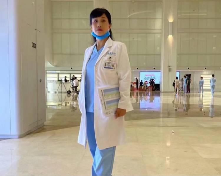 艺人背景图