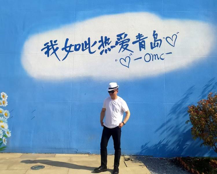 艺人背景图