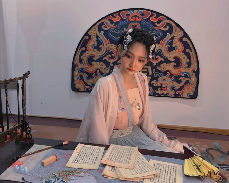 艺人背景图