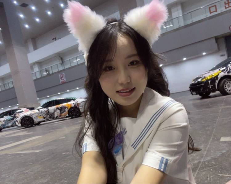 艺人背景图