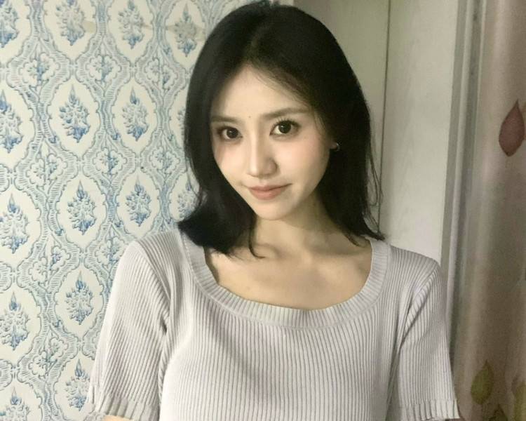 艺人背景图