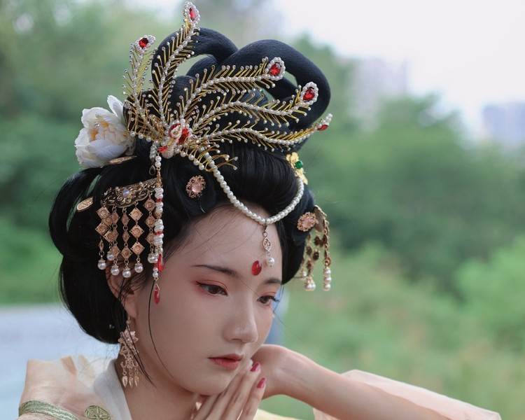 艺人背景图