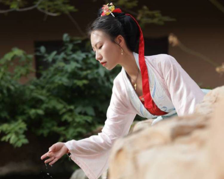 艺人背景图
