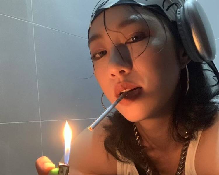 艺人背景图