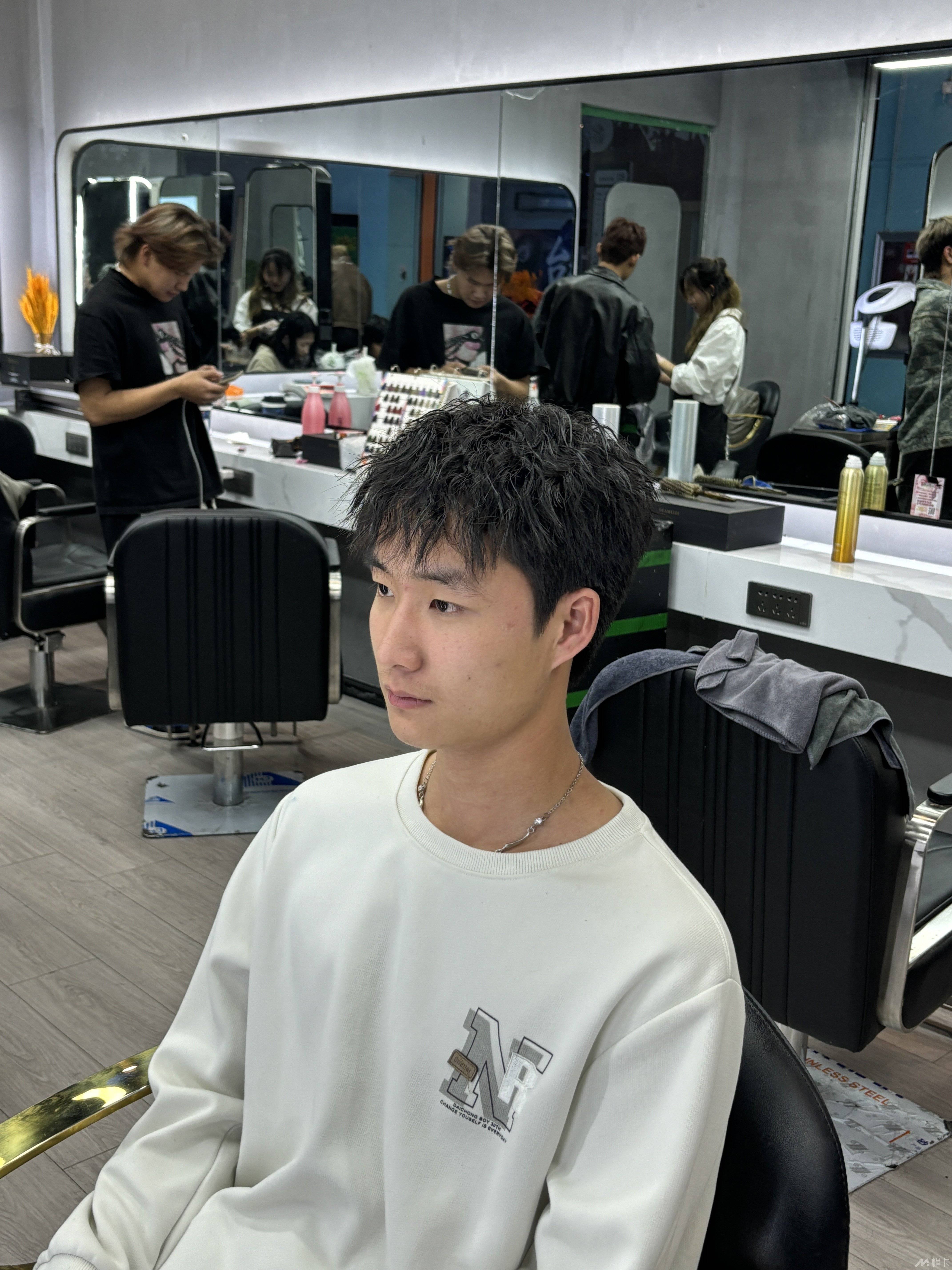 通告图片