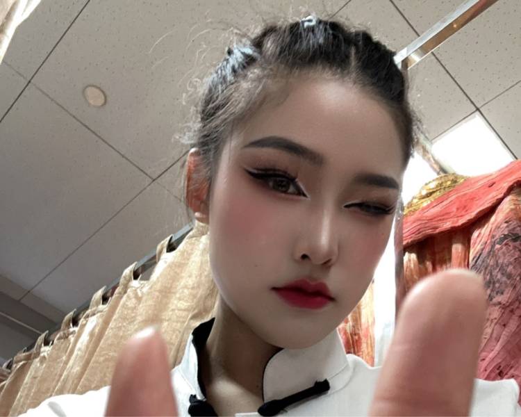 艺人背景图