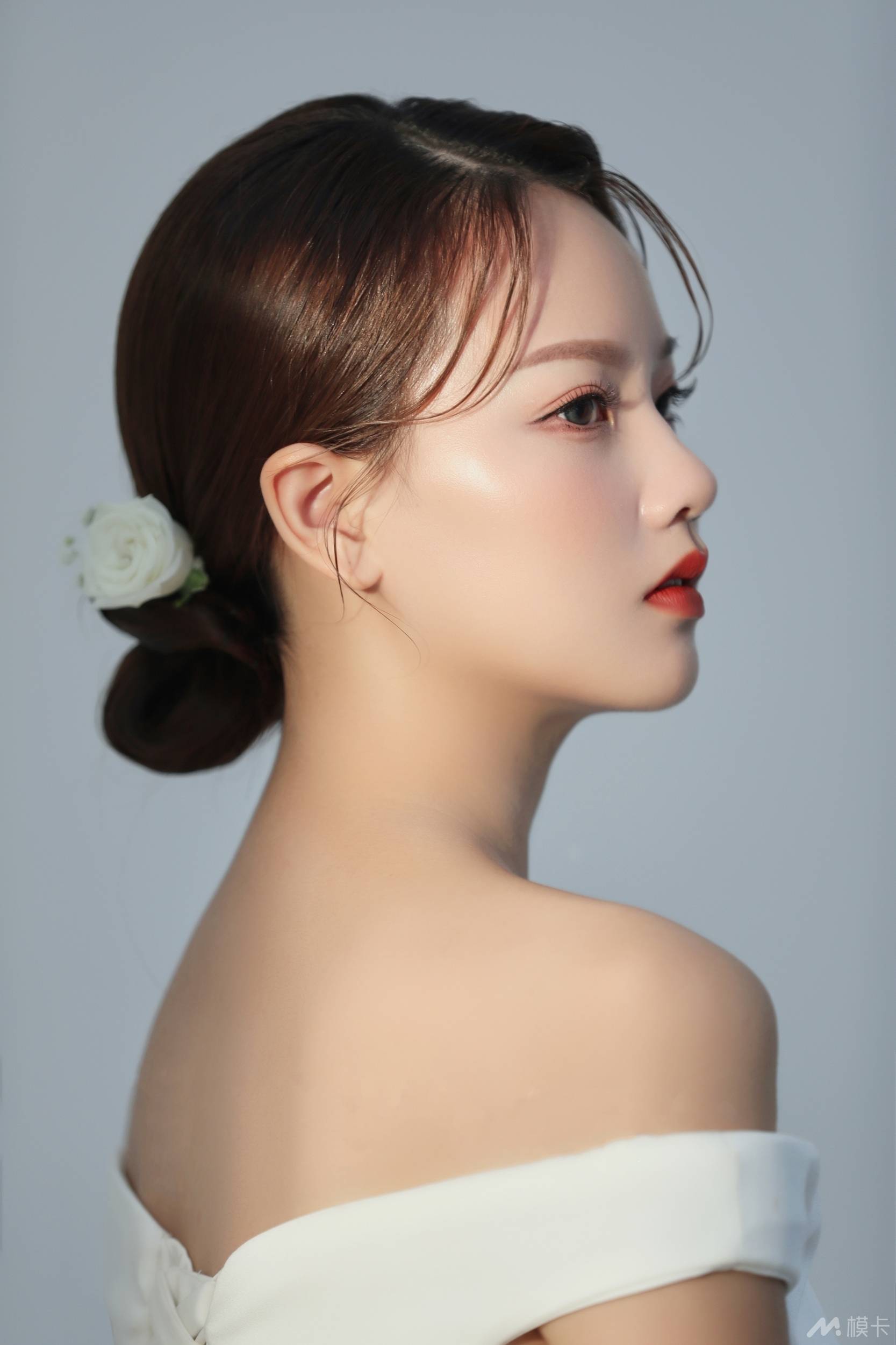 平面模特喜欢点个赞