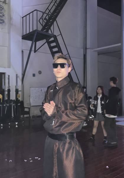 推荐艺人