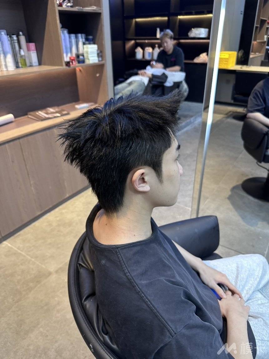 通告图片