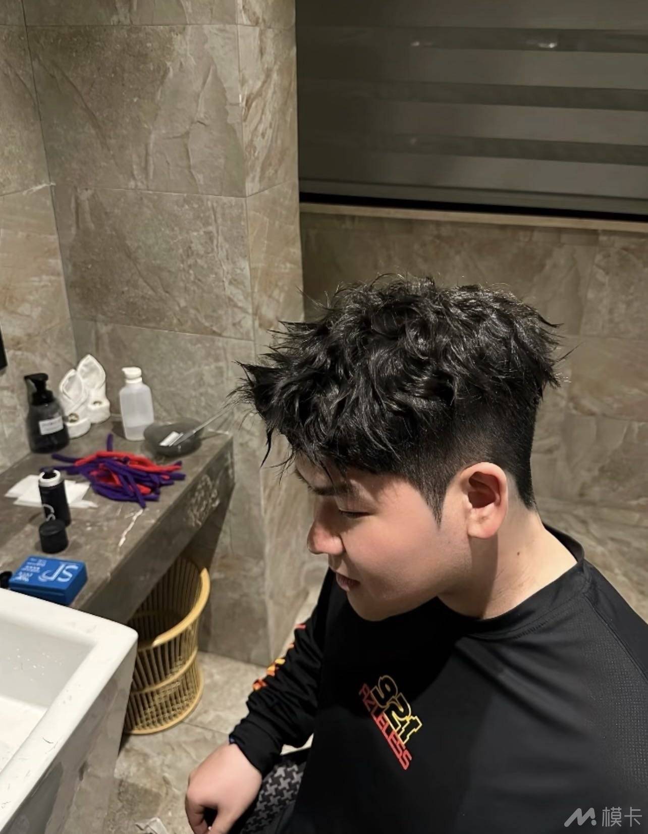 通告图片