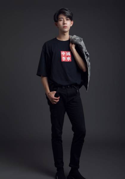 推荐艺人