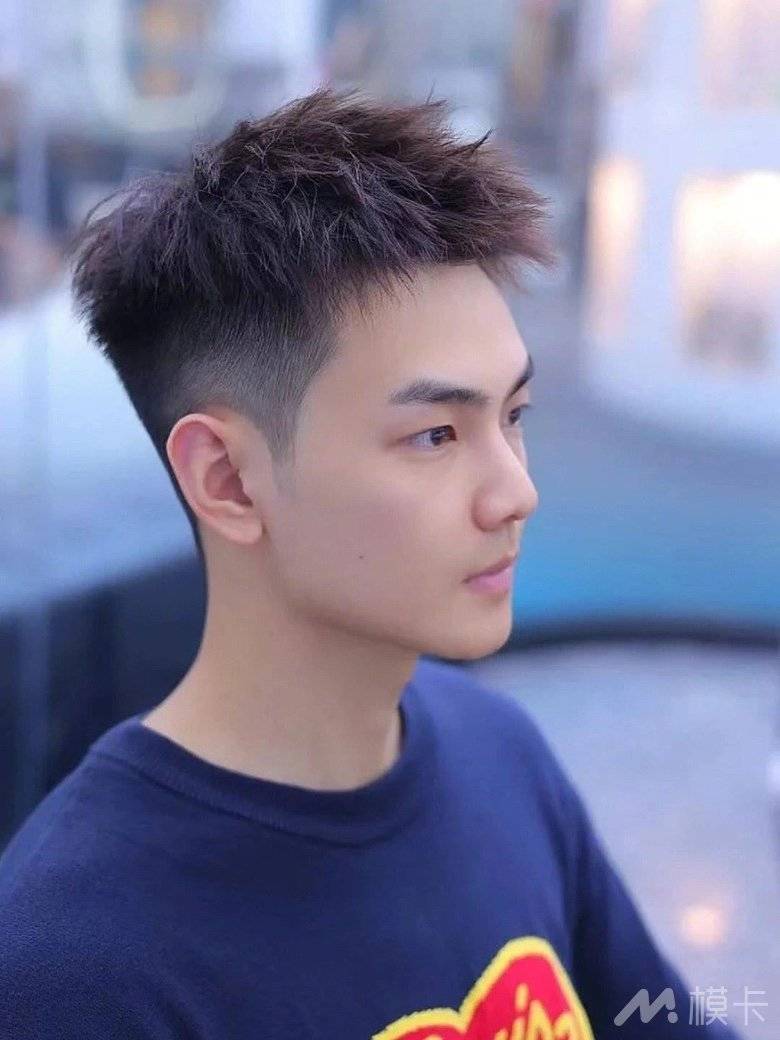 通告图片