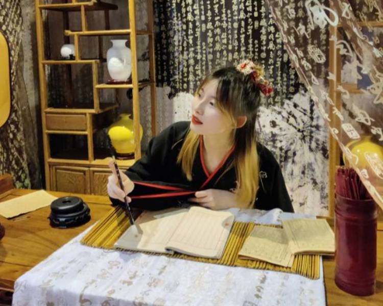 艺人背景图