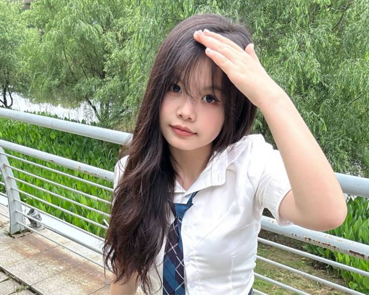 艺人背景图