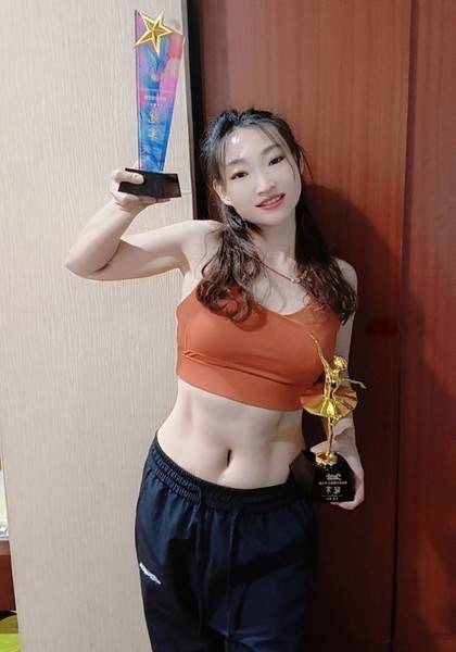 推荐艺人
