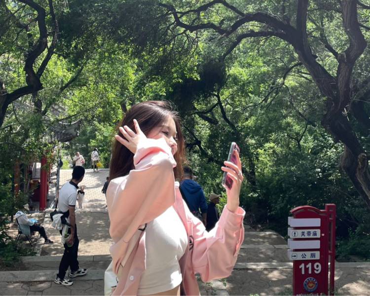 艺人背景图