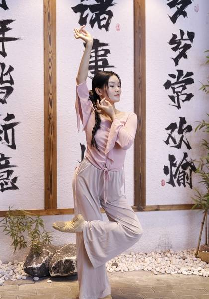 推荐艺人